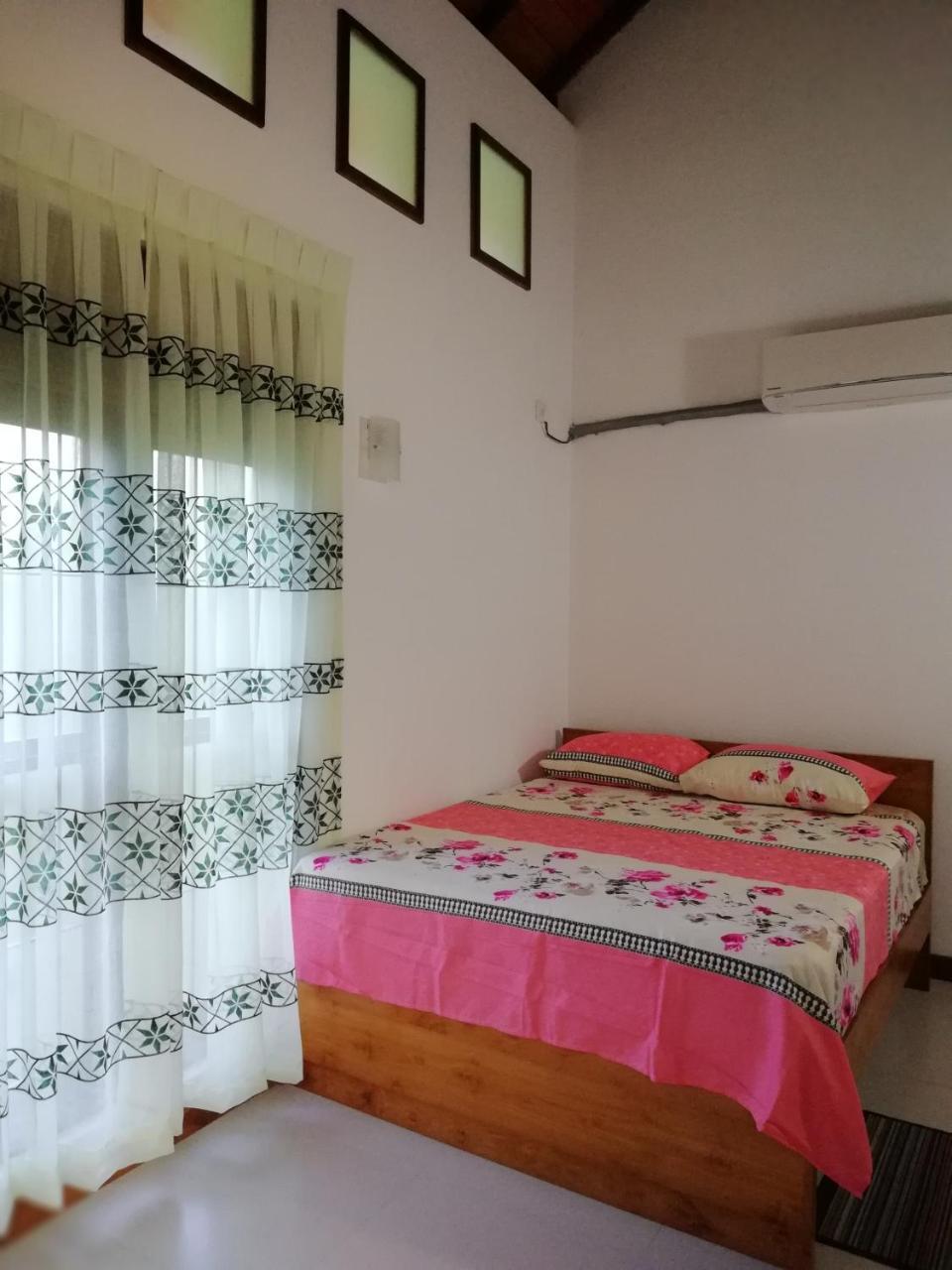 Bed and Breakfast Air Port 5 Minutes Super Clean Upul Negombo Exterior foto